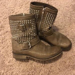 Steve Madden Monica leather studded boots